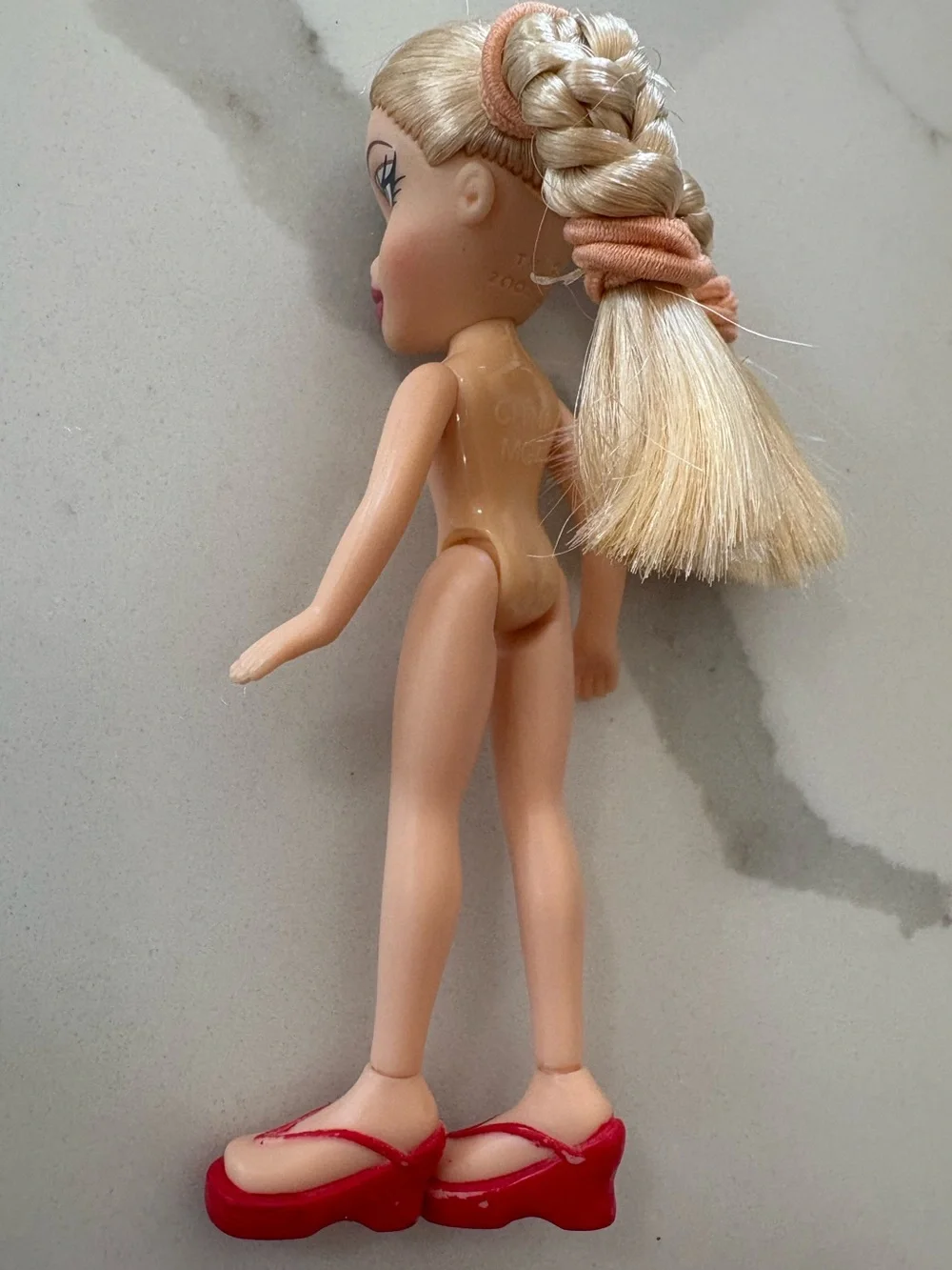 Bratz Kidz Chloe 4” Mini Doll MGA 2002 Blonde Pigtails Blue Fuzzy Dress